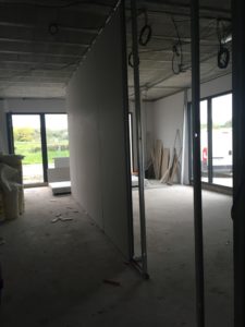 les travaux de l'institut de bien-être ty détente avance pour le mieux, vous pourrez prochainement venir vous y détendre pour des moments de pur relaxation, grâce aux soins, aux gommages, aux massages, aux rituels de soins et aux épilations qui vous y seront proposés.