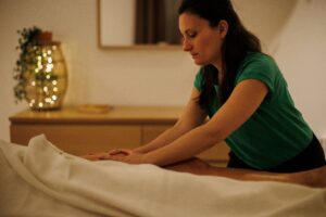 Massage des jambes et cuisses au Salon de bien-être Ty Détente, Vannes, Sarzeau, Saint-Amel